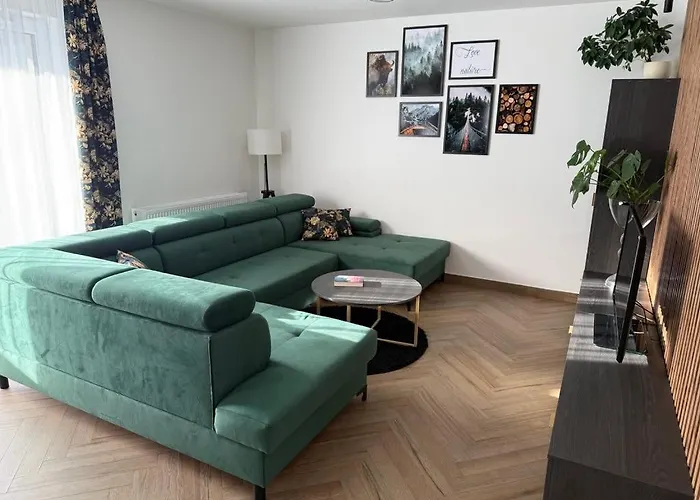 Elegancka Husarska Apartmán Wałbrzych